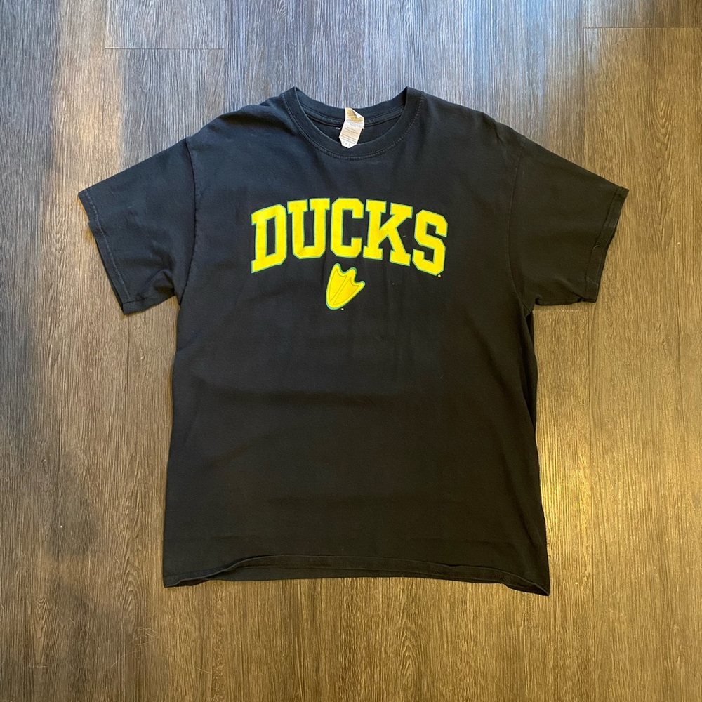Gildan Black and Yellow Ducks Tee